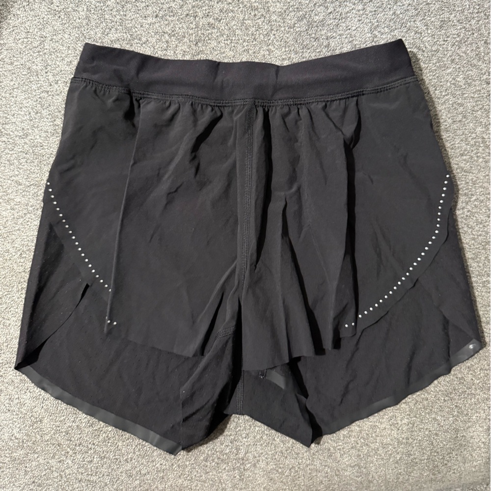 lululemon athletica Black Athletic Shorts - Picture 4 of 7